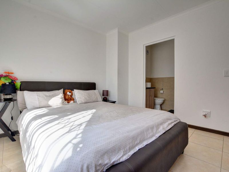 Experience Affordable Luxury Living - Photo 8