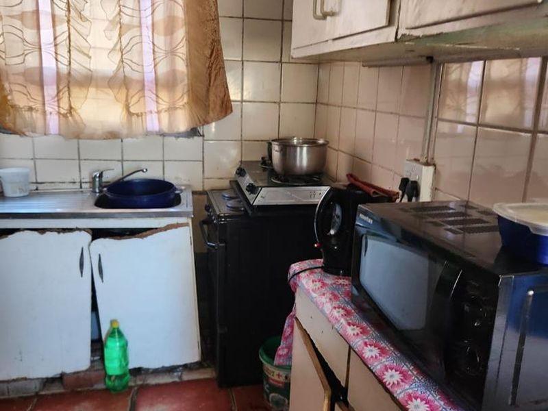 For Sale: Three-Bedroom House in Acacia Park, Phillip - Photo 7