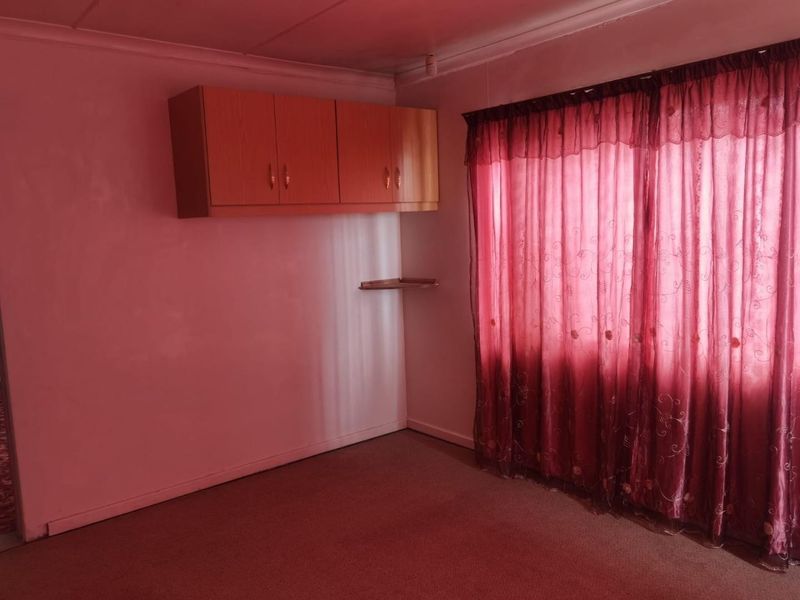 Your Dream Home Awaits! This Sunny 4-Bedroom Gem in Shallcross is Family and Pet-Friendly! - Photo 8