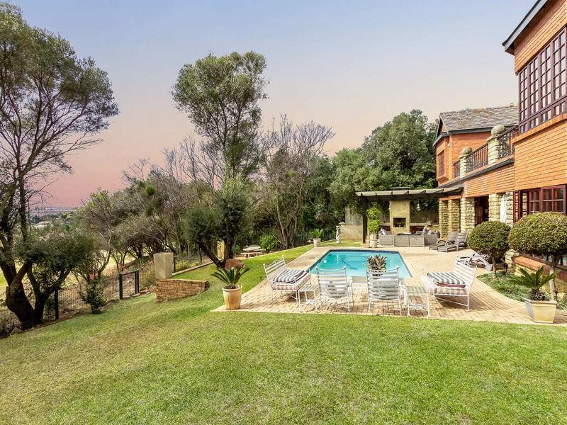 5 Bedroom House for Sale in Dainfern Golf Estate - Photo 2