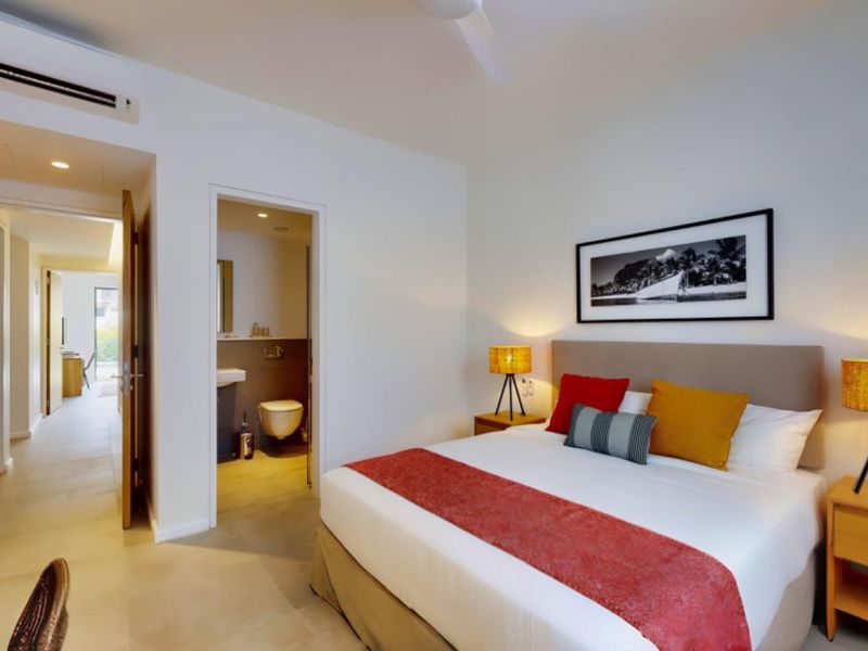 LES RÉSIDENCES DE MONT CHOISY — Live the island dream — where everyday luxury meets effortless living. - Photo 8