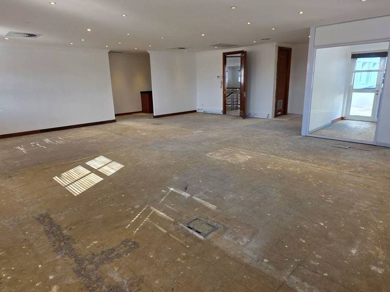 Recently Whiteboxed First Floor Office in Westlake - Photo 6