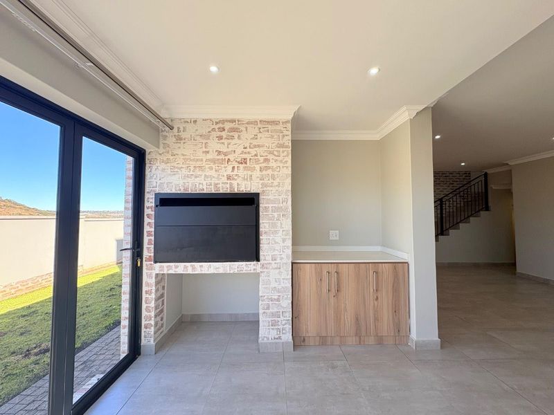 Modern, Stylish Townhouse Woodland Hills – Bergendal - Photo 4