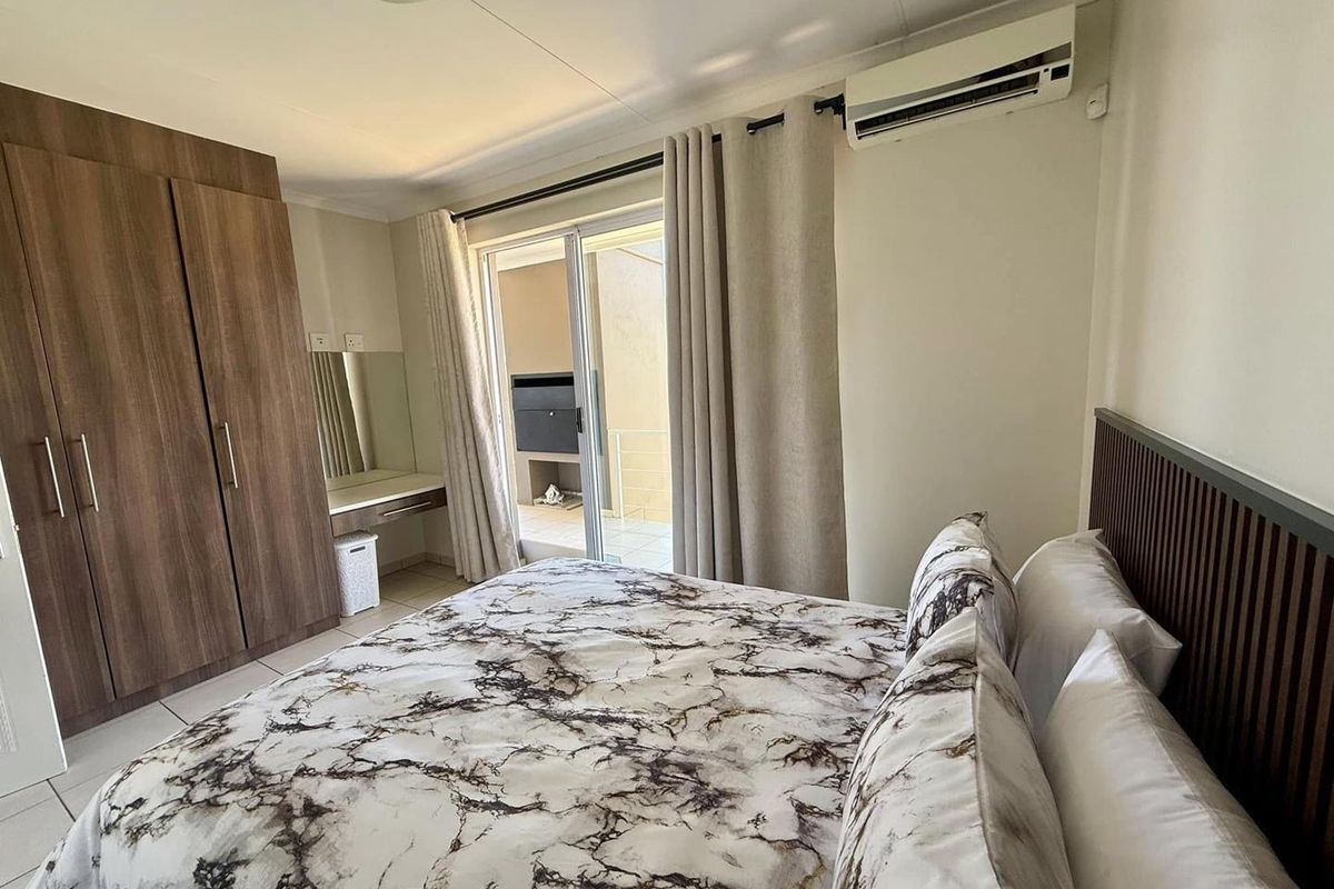 2 Bedroom Townhouse TO LET in Kleine Kuppe - Photo 5