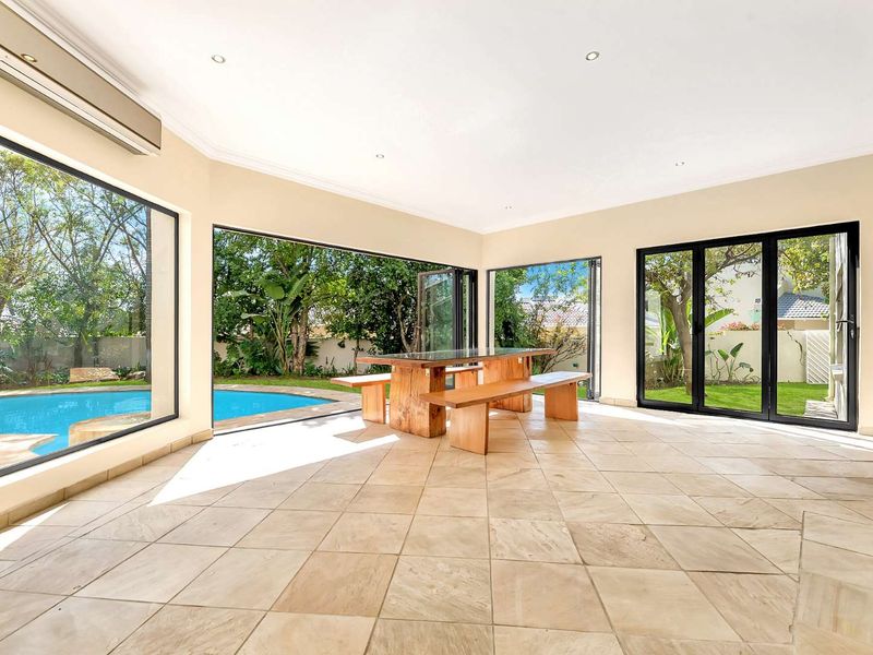 6 BEDROOM HOME FOR SALE IN FOURWAYS GARDENS - Photo 7