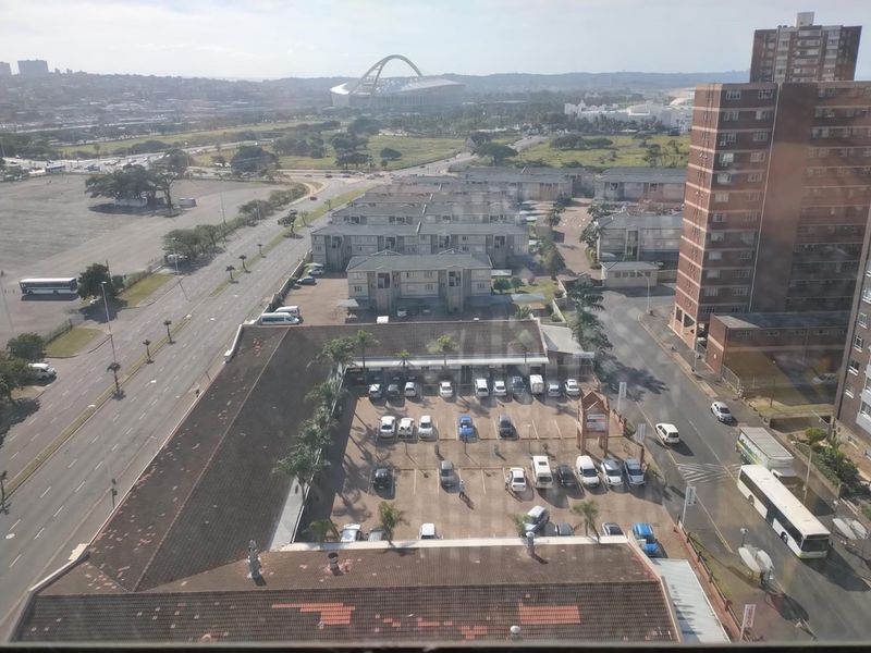 1.5 bedroom with good views. - Photo 10