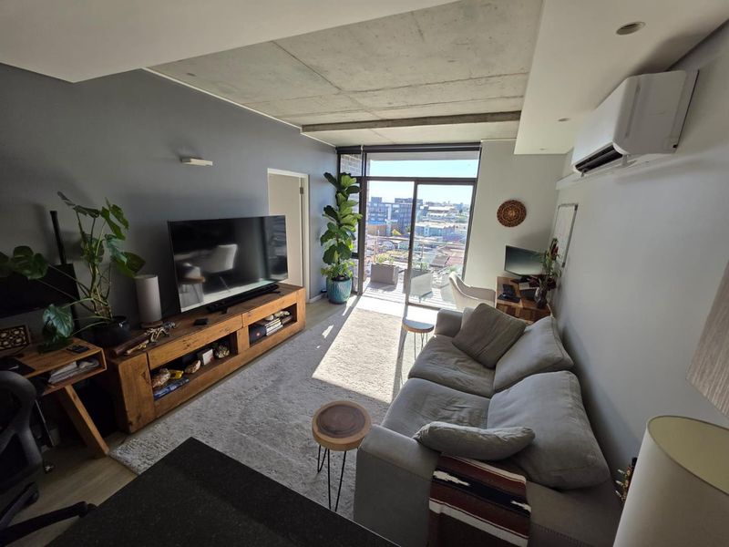 One Bed with Sea Views in Woodstock Quarter - Photo 8