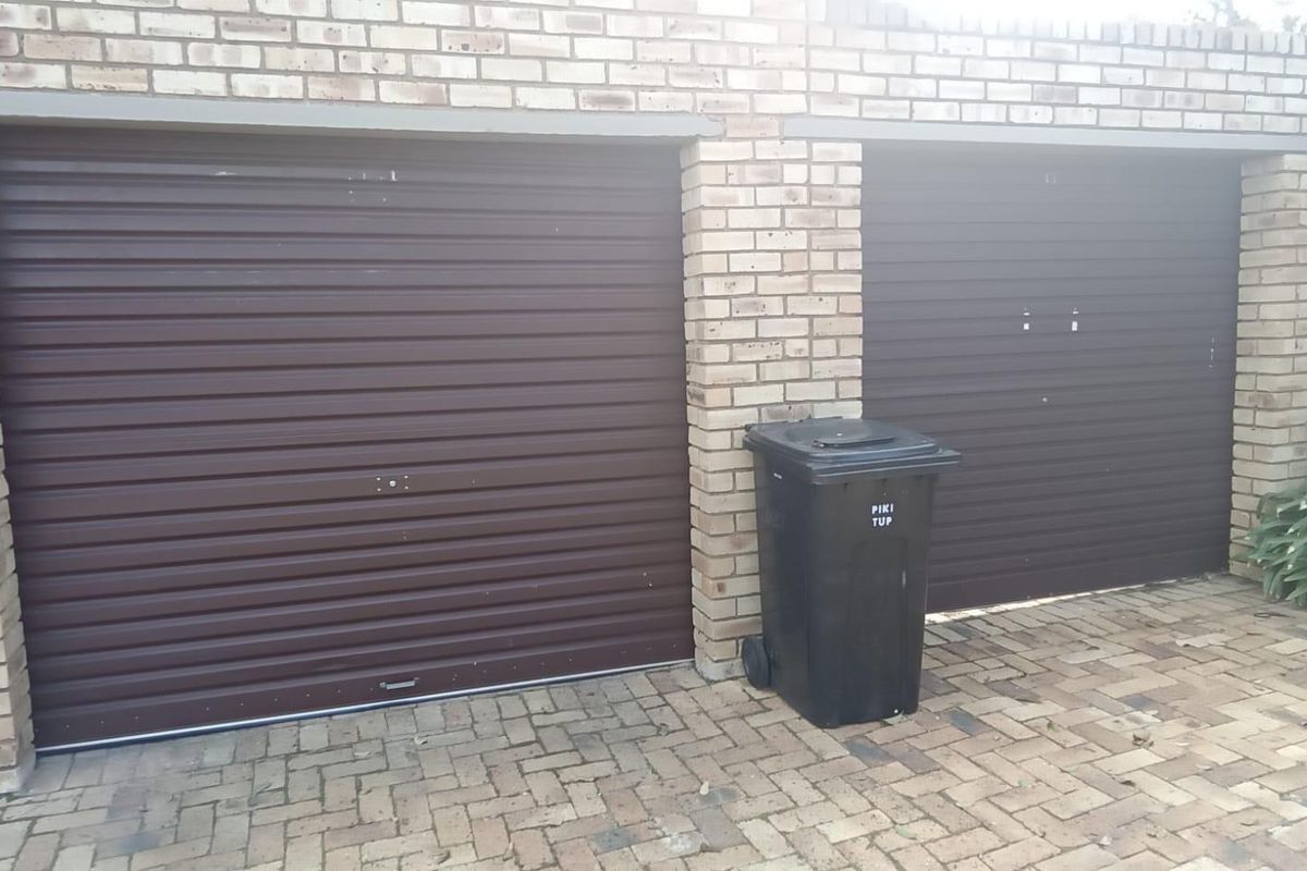 The Perfect Start or Smart Downscale – Secure,  and Well Located! - Photo 2
