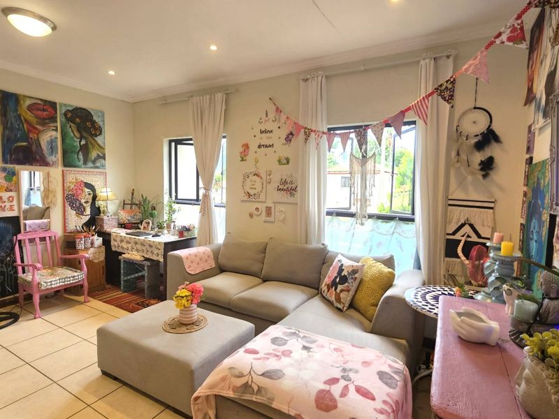 2 Bedroom Apartment In Symphony Park Hartbeespoort - Photo 6