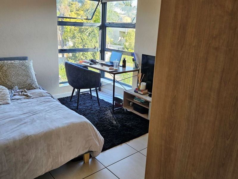 3 bedroom Apartment in Morningside - Photo 6