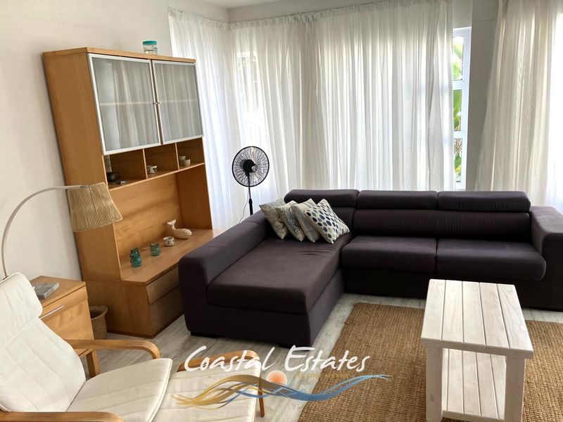 Stunning 3-Bedroom Townhouse with Breathtaking Sea Views - Photo 8