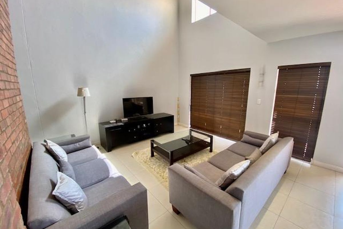 Luxury Fully Furnished 2bed Penthouse Apartment Morningside– FOR SALE - Photo 2