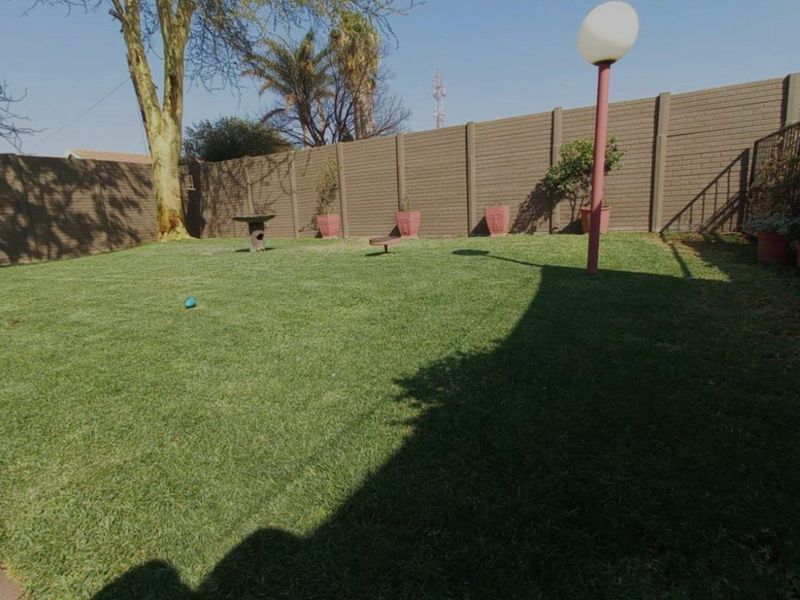 3 Bedroom House for Sale in Daspoort, Pretoria - Photo 7