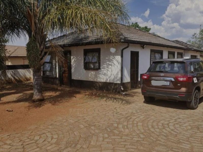 Three bedroom house for sale at The Orchards - Photo 8