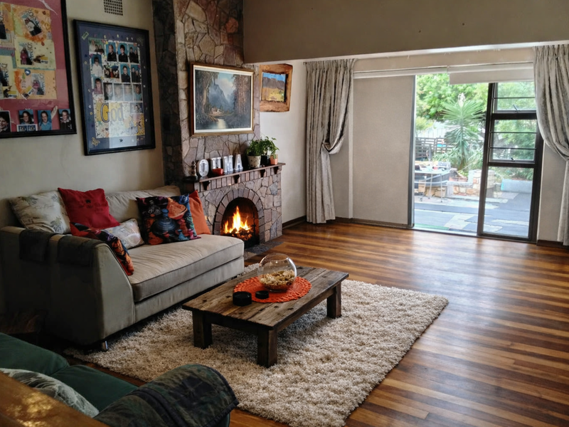 Large family home with Flatlet included - Photo 2