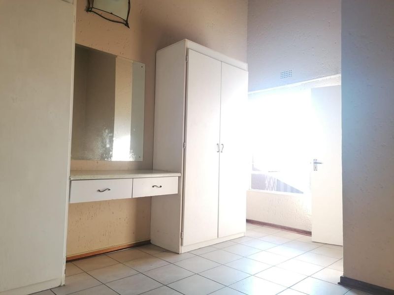 2 Bedroom Townhouse in New Redruth - Photo 7