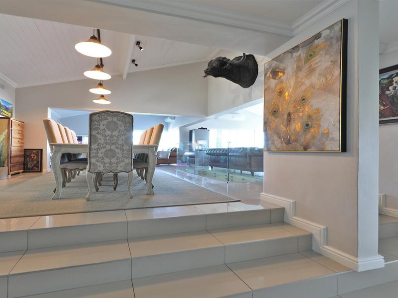 Modern Luxury with Panoramic Views in Loevenstein. - Photo 9