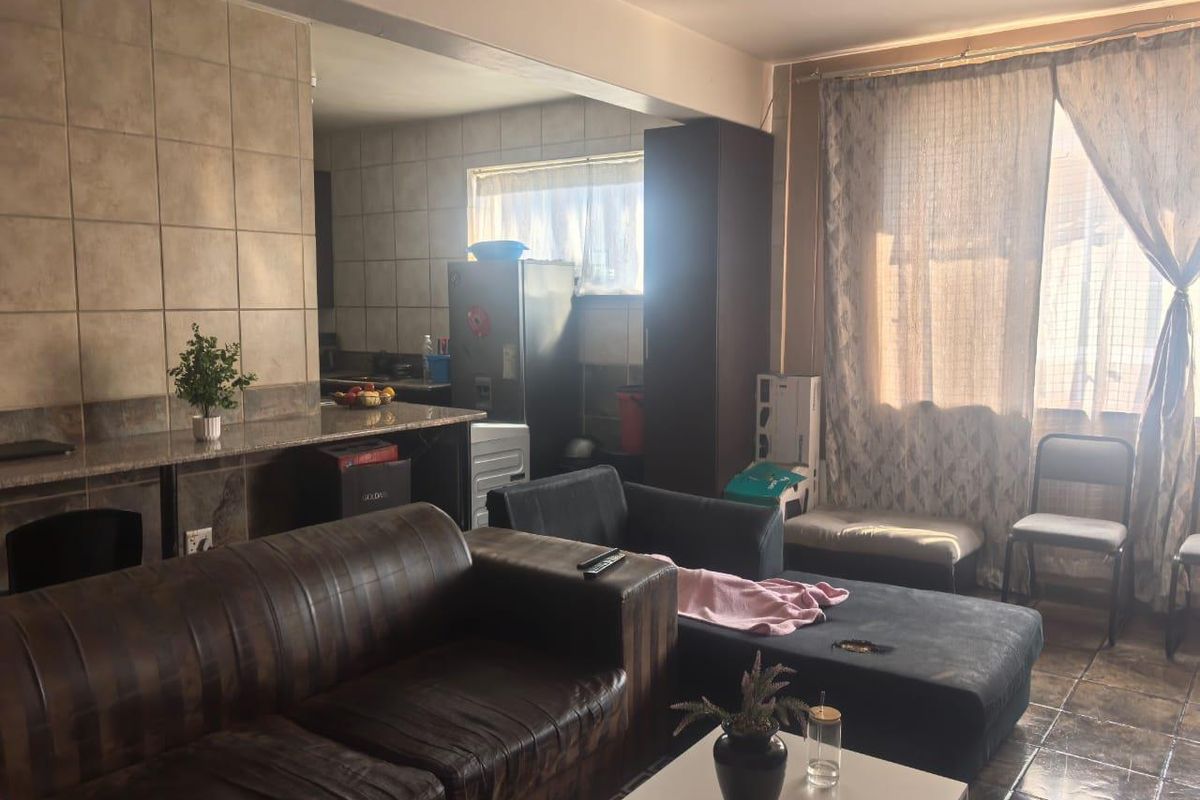 2 bedrooms flat for sale in Sunnyside. - Photo 3