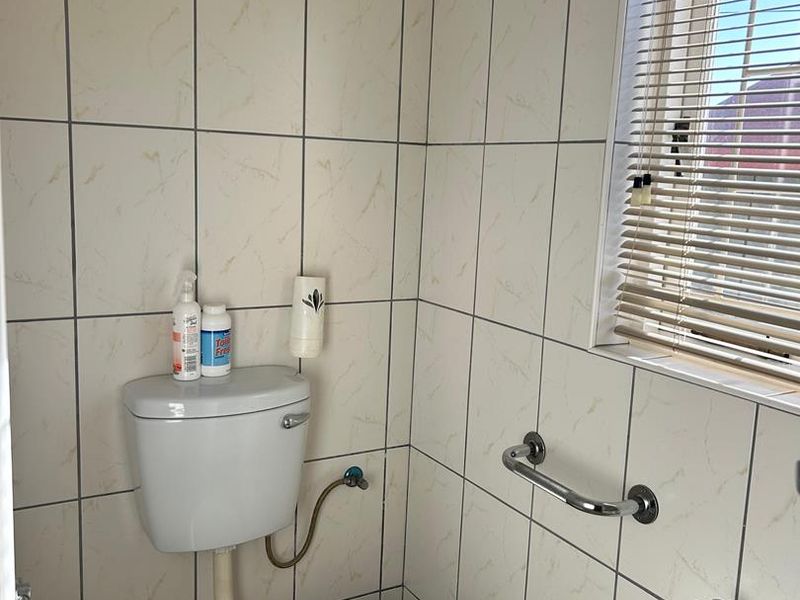 Beautiful Family Home for Sale in Walvis Bay! - Photo 5