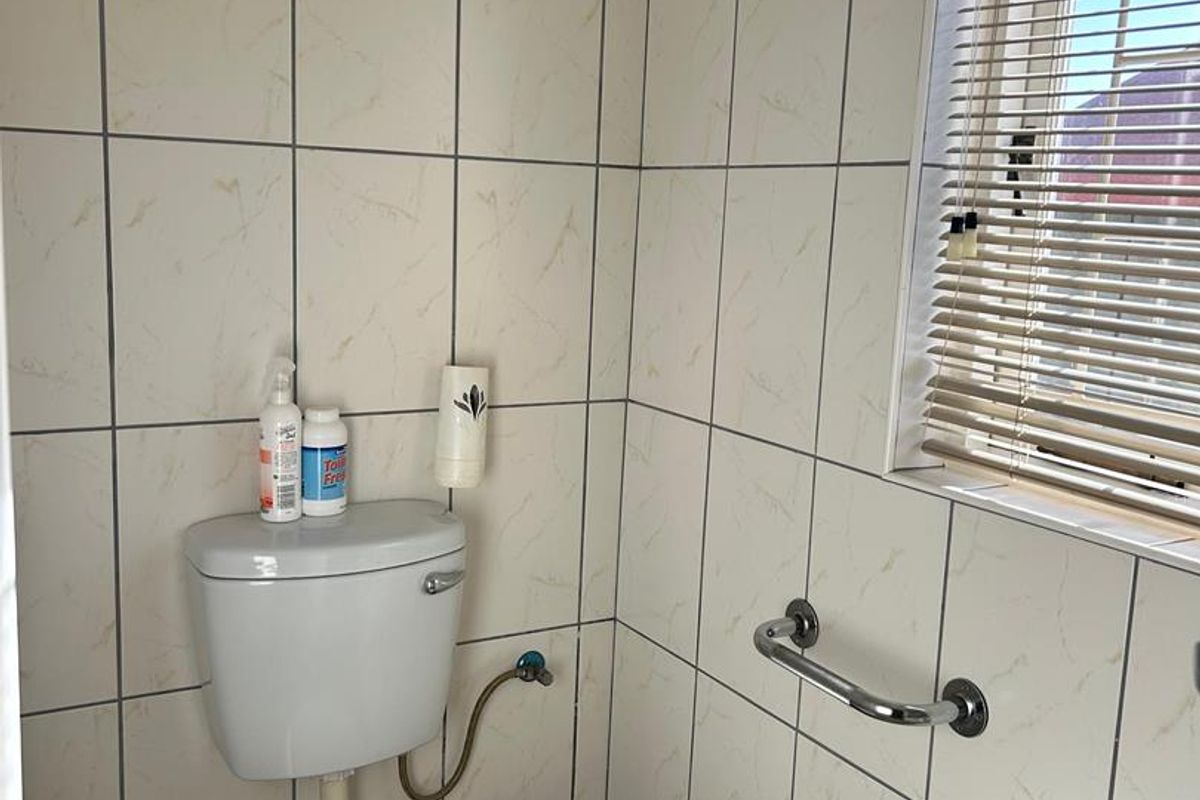 Beautiful Family Home for Sale in Walvis Bay! - Photo 5