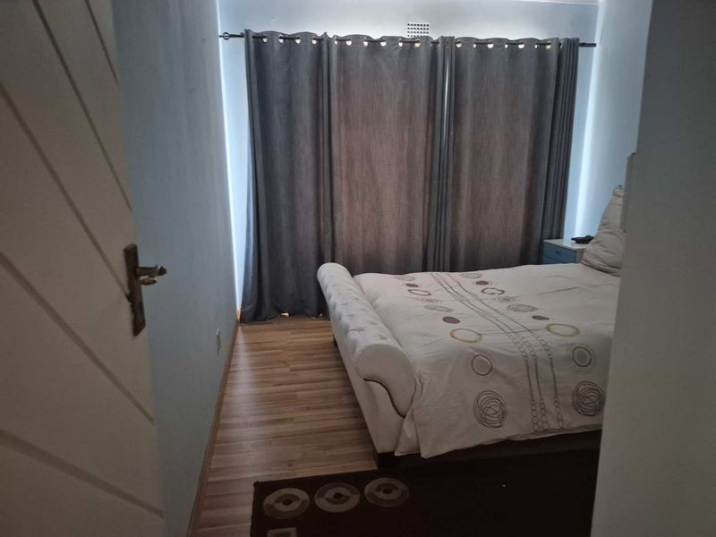 Large  family home,  ideal for large extended family - Photo 7