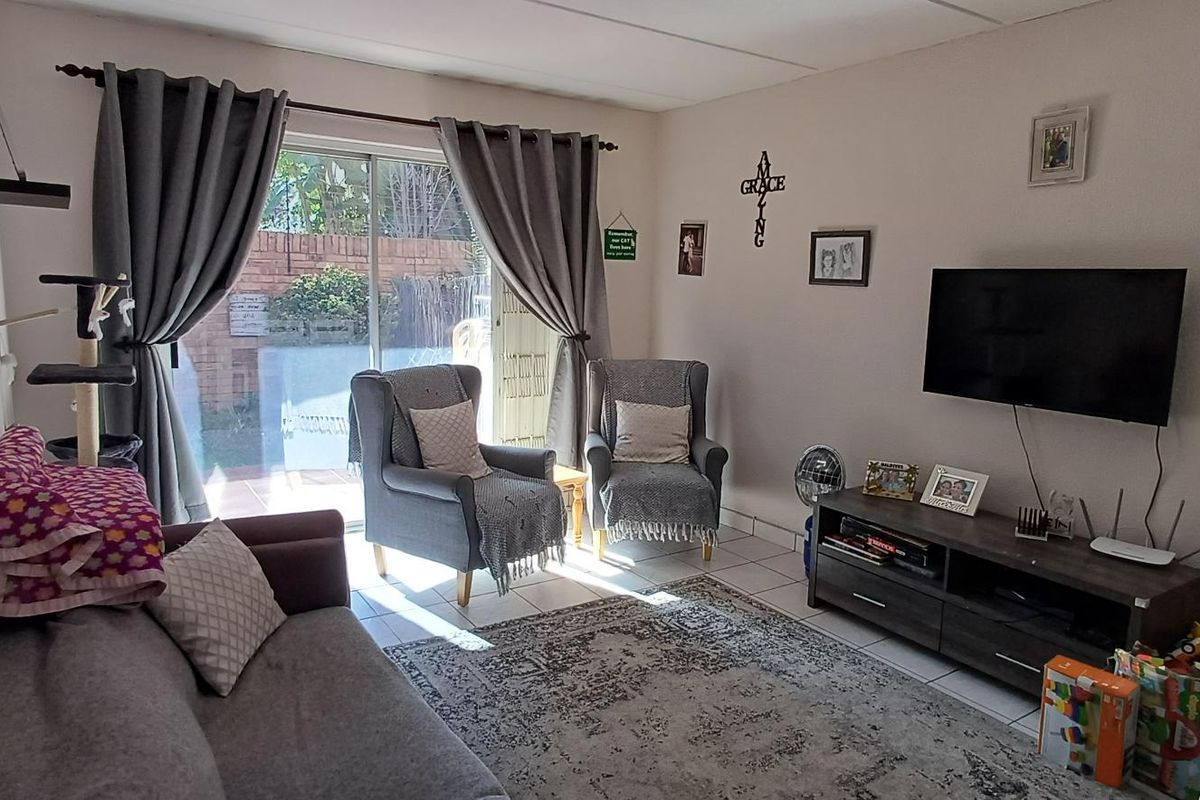 Ground floor PLUS private garden - Photo 2