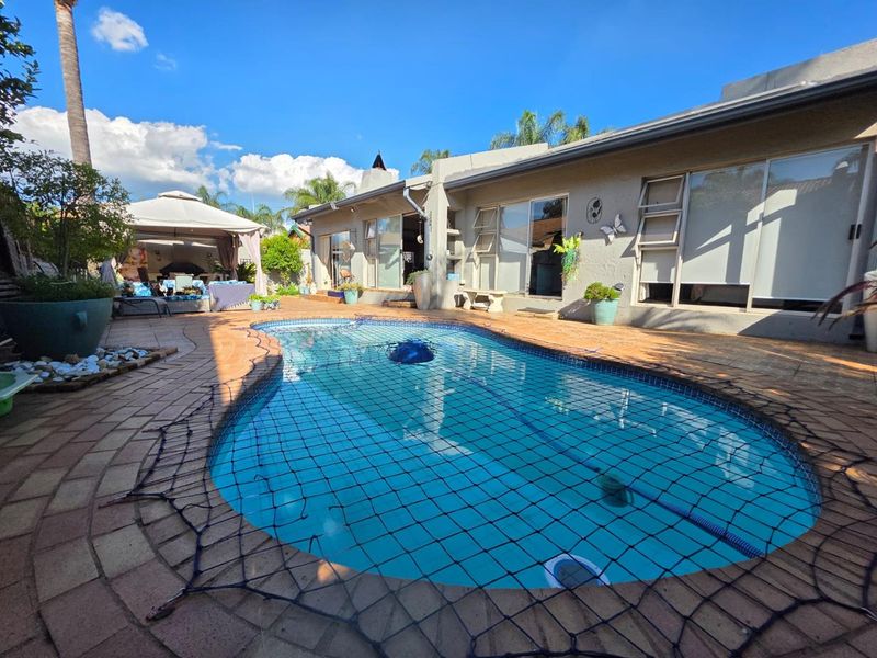 Relaxing Family Home - Photo 4