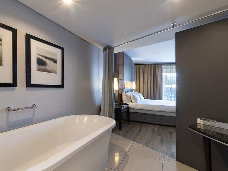 Superior Studio Deluxe Hotel Suite For Sale In Island Club Hotel - Photo 10