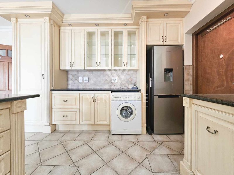 To Let - Beachfront  Flat - Photo 8