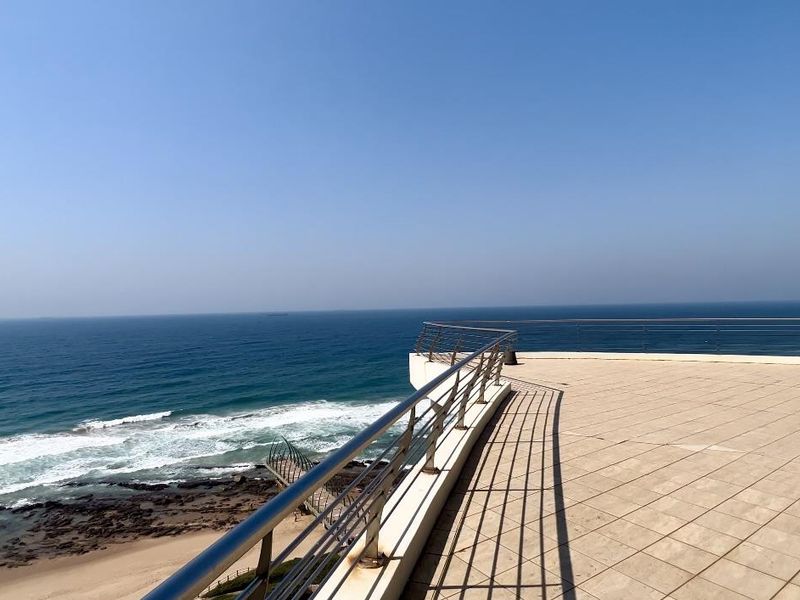 3 BEDROOM | 3.5 BATHROOM APARTMENT - Photo 4