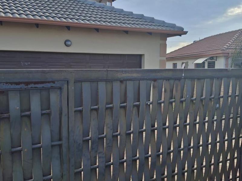 House for Rent in Blue Hills Midrand - Photo 3