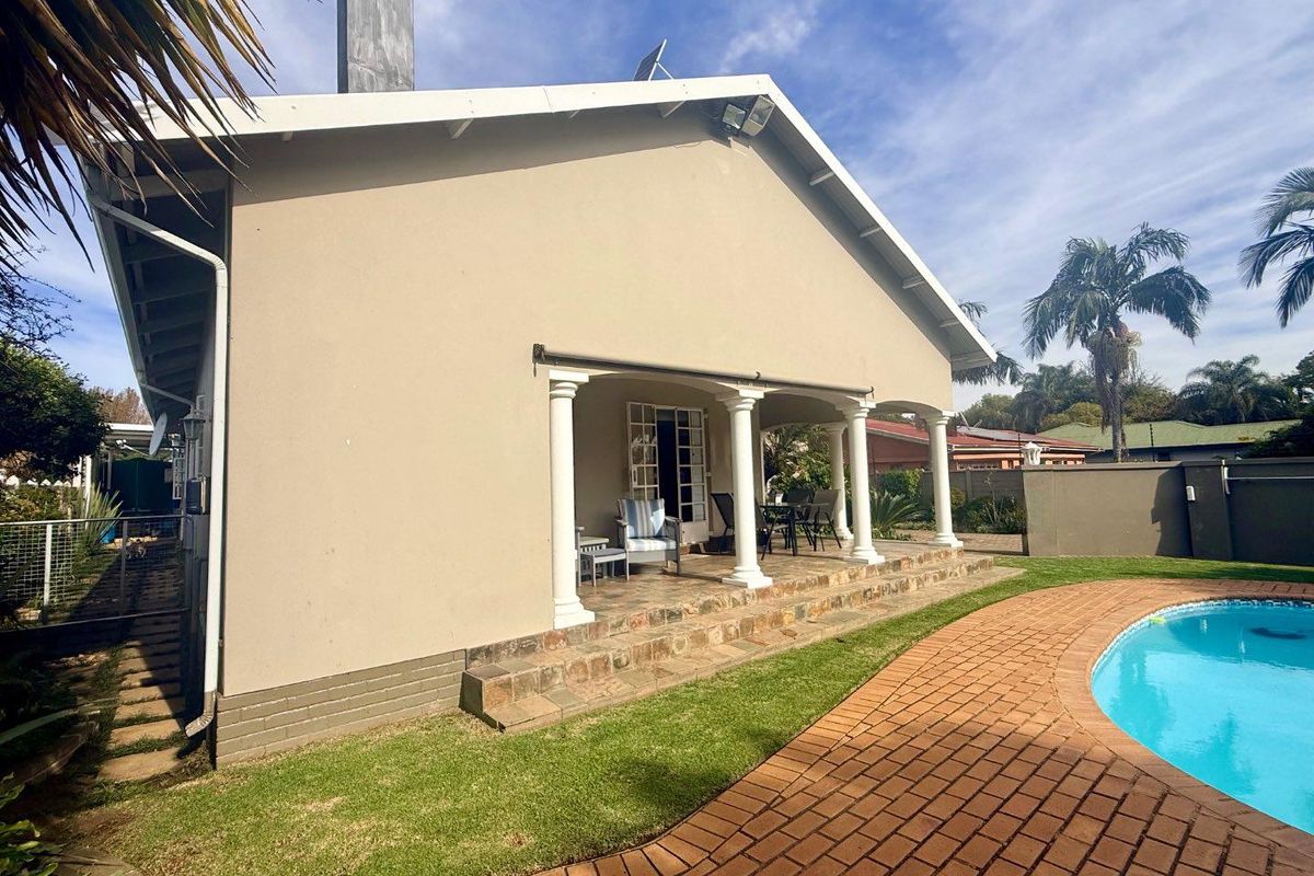 3 bedroom house for sale in Vryheid - Photo 4