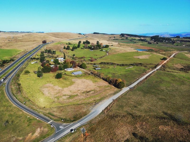 111ha Midlands farm with homes, water rights and mixed commercial opportunities - Photo 3