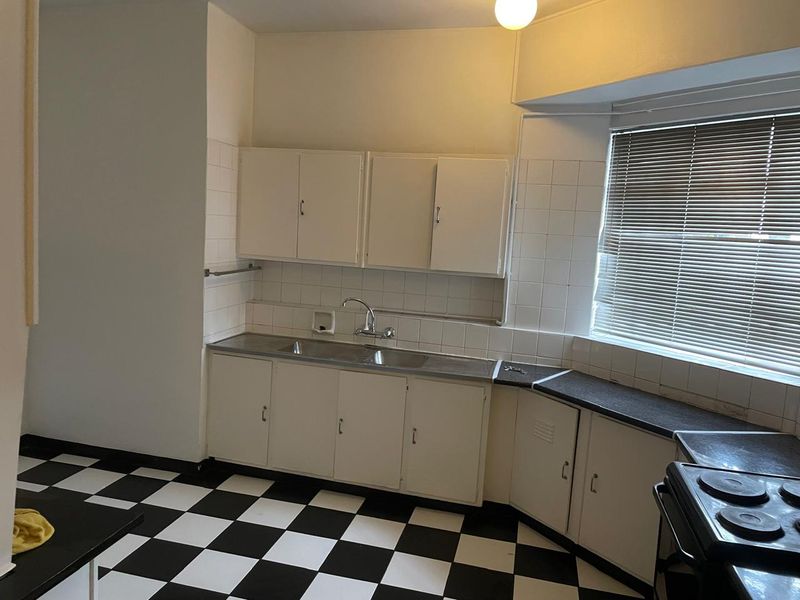 Spacious Bachelor Apartment in Ansteys Building - Unit 59 - Photo 9