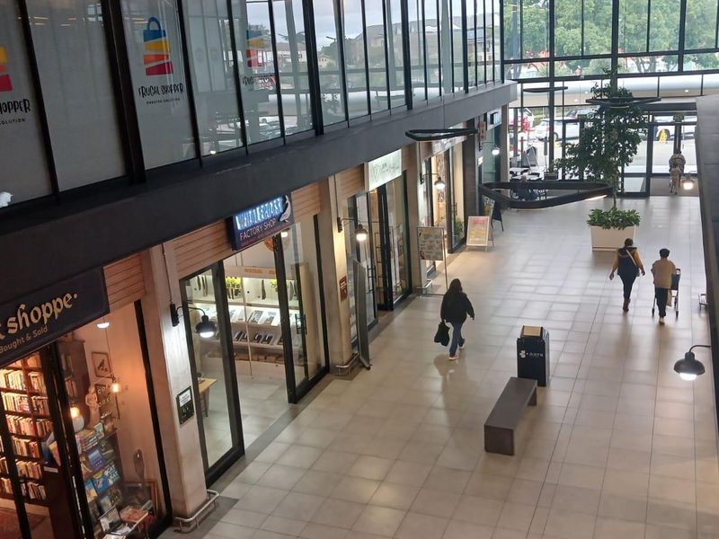 Prime 340 sqm Retail Space | 3 Arts Shopping Centre - Photo 4