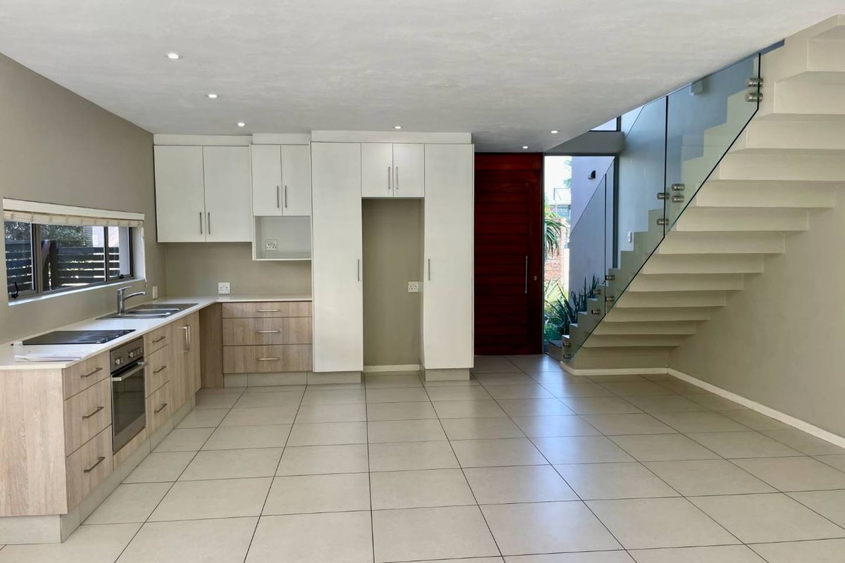 2 Bedroom Apartment to rent in Ballito - Photo 3