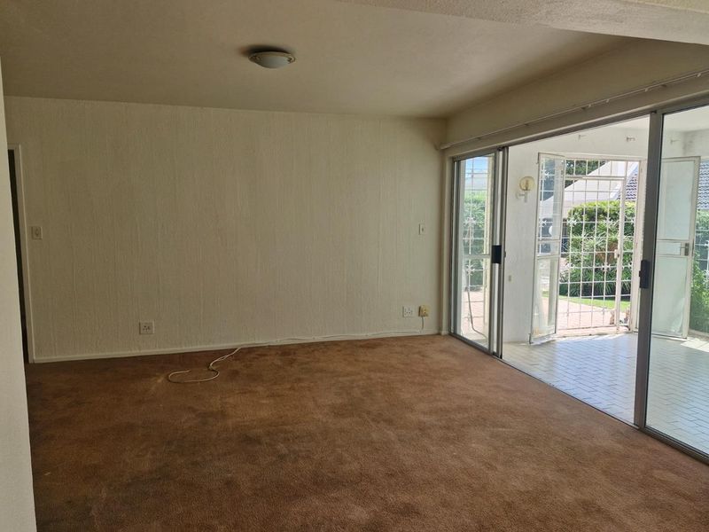 Calling over 50’s for a bright and light 2 bedroom unit at The Manor - Photo 6