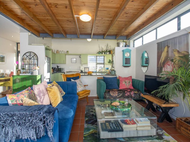 Unique Family Home in Secure Milkwood Estate - Photo 10