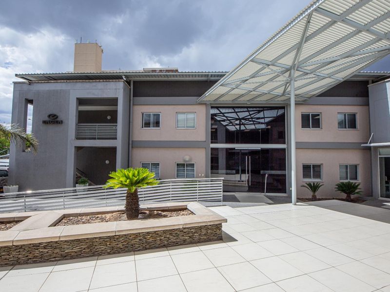 Prime CBD Office Space: Upgraded & Modern, Perfect for Businesses - Photo 3