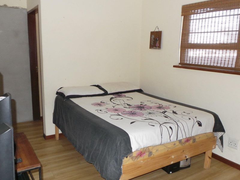 Spacious home on large plot close to Duneside School and Dunes Mall - Photo 9