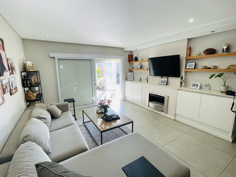 Unfurnished 2 Bedroom Townhouse to Rent in Sandhurst - Photo 4