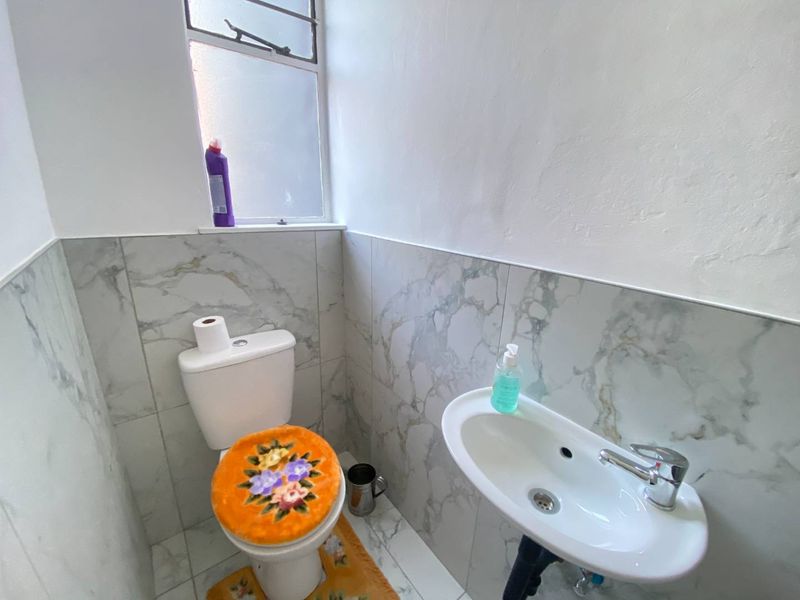 The Best of City Life On Nature's Doorstep - Photo 10