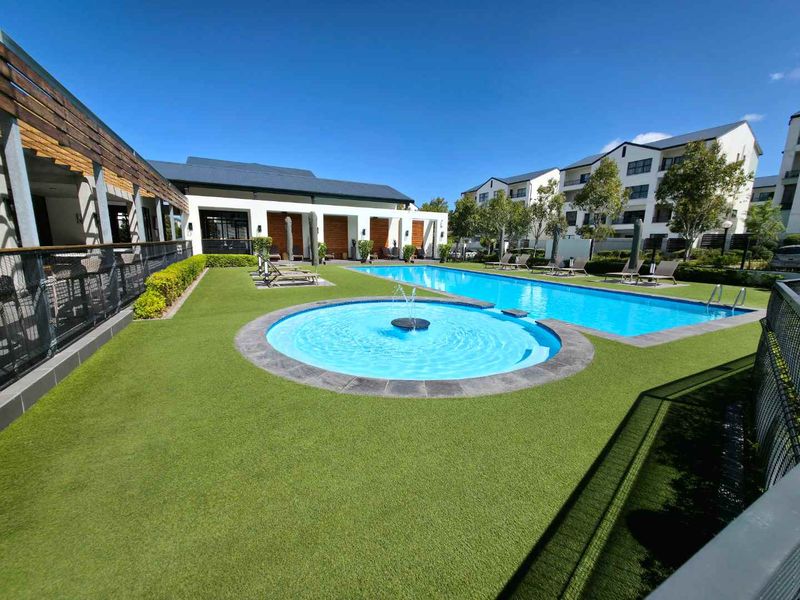 Modern Family Home in the sought after De ZIcht Lifestyle Estate - Photo 4