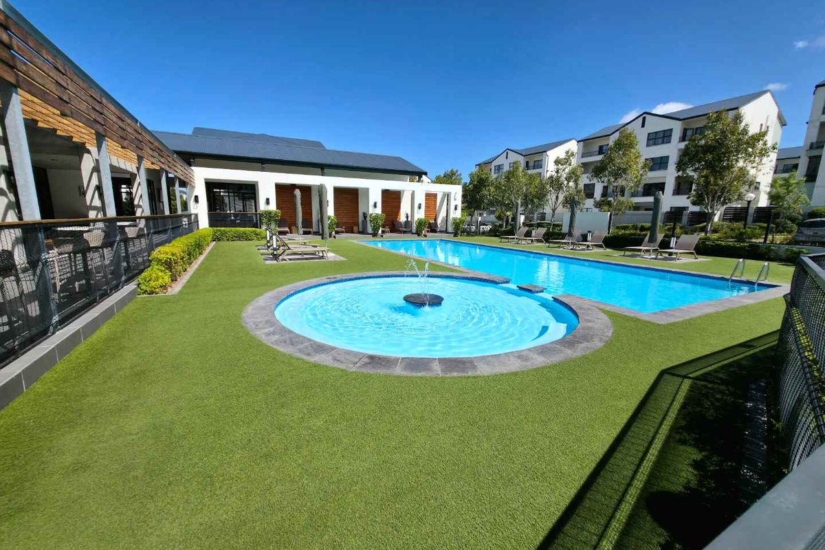 Modern Family Home in the sought after De ZIcht Lifestyle Estate - Photo 4