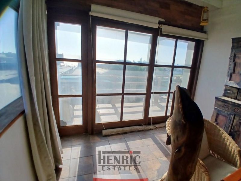 Grand Old Lady with Seaview - Photo 4