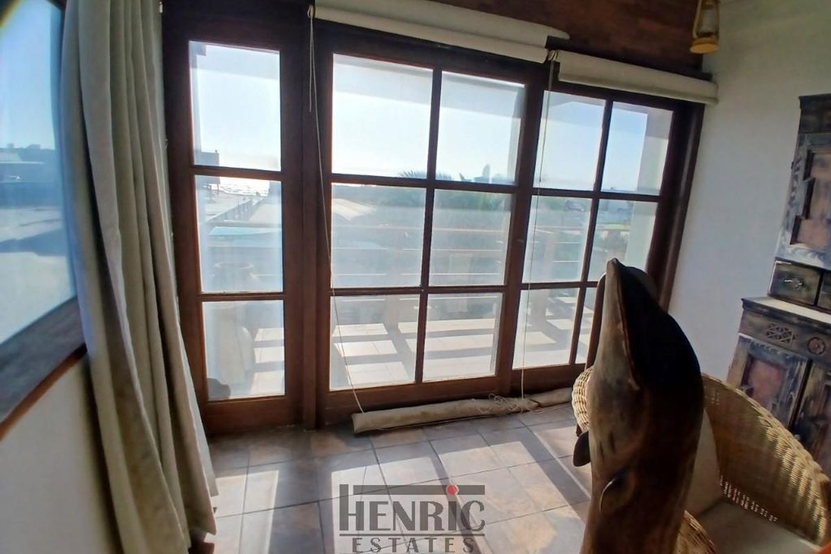 Grand Old Lady with Seaview - Photo 4