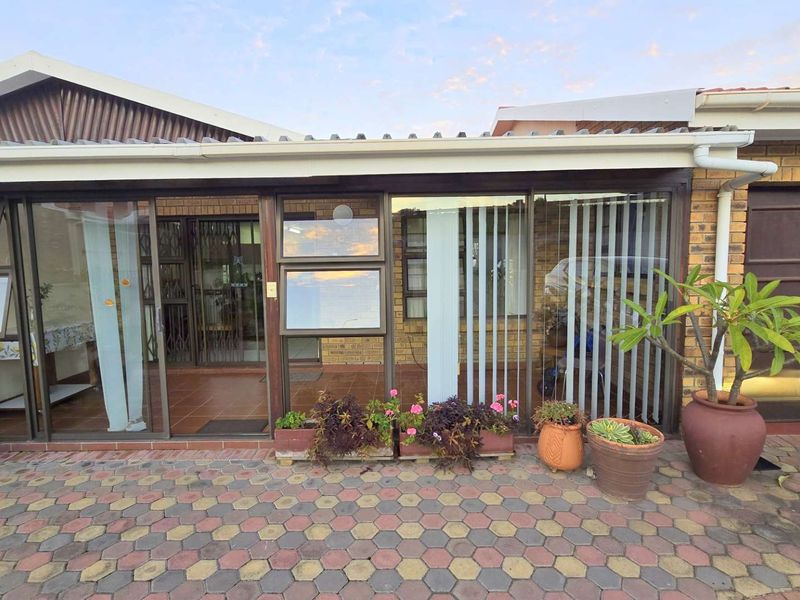 Retirement Village - Fonteine Park - Two Bedroom Home for Sale in a Lifestyle Estate for over 50's! - Photo 4