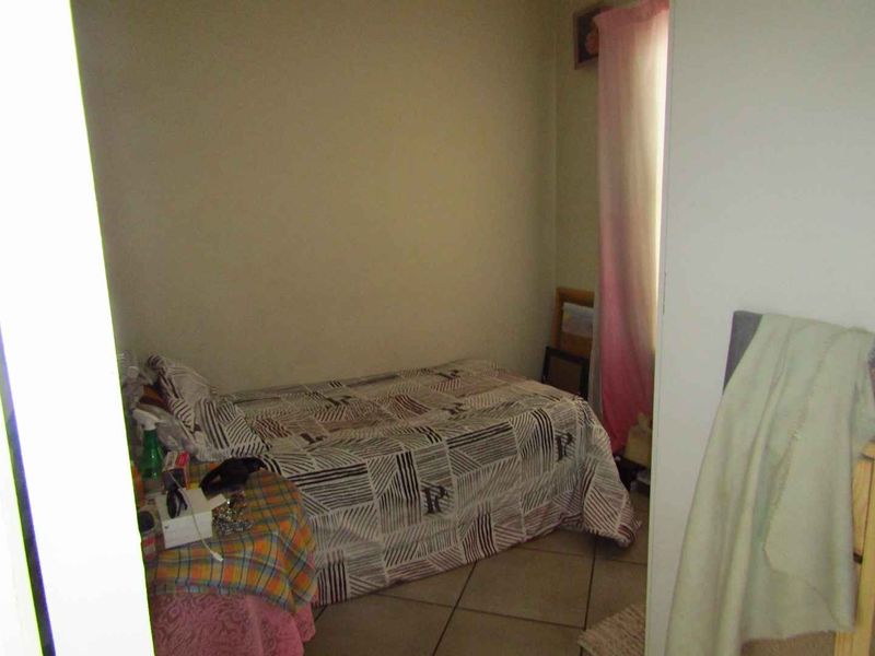 Three bedroom townhouse in Albertsdale - Photo 4