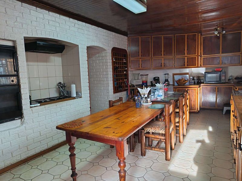 Discover Dual Living and Income in Heuwelsig!" - Photo 5