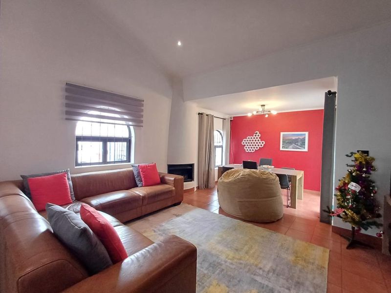 Stunning 3 Bedroom home in North Riding - Photo 4